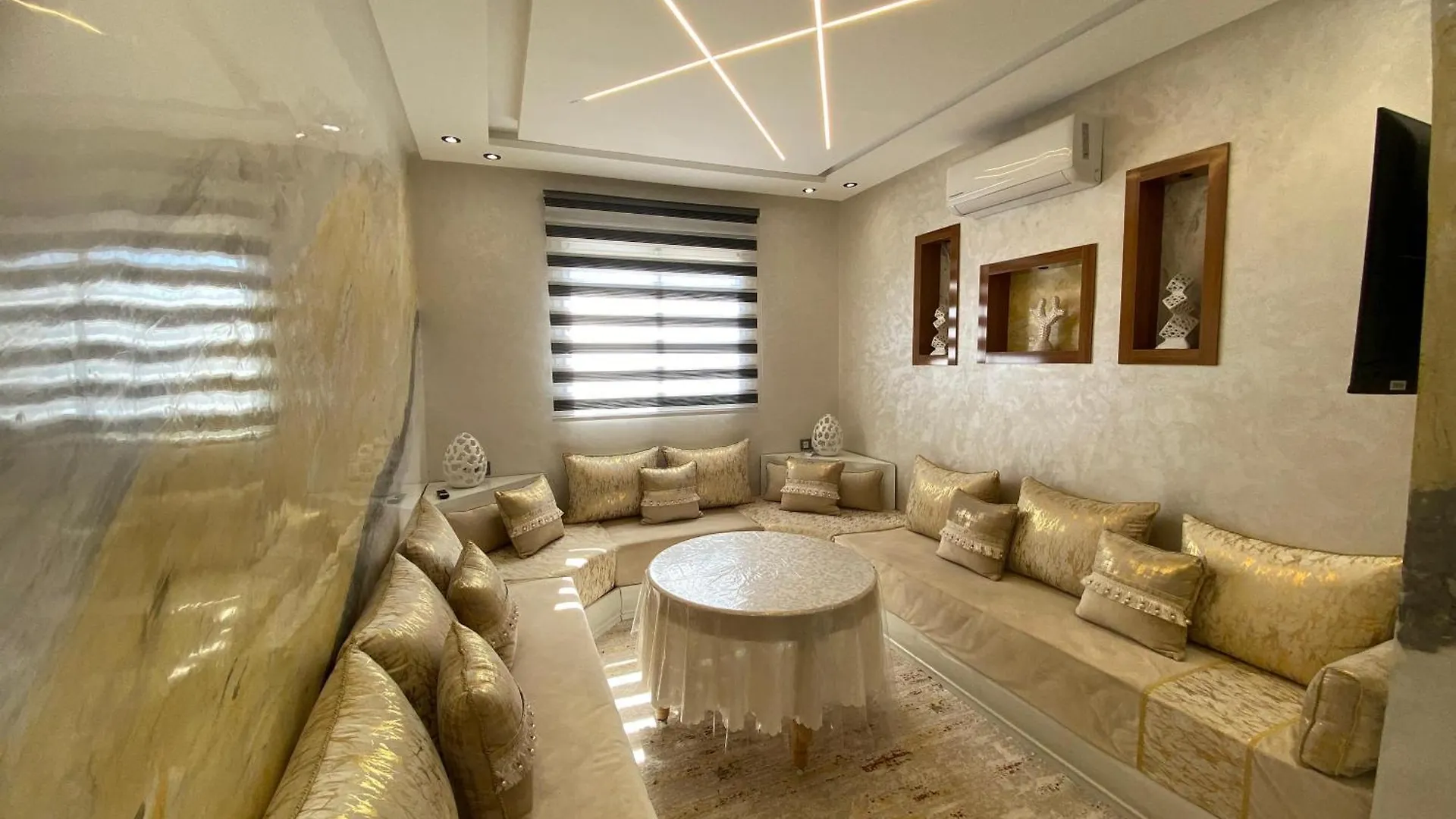 Appartement Renove Avec Style Et Parking Surveille Marrakesh Apartment